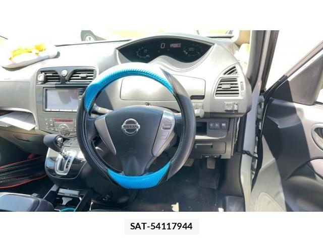 Nissan SERENA 2012-05 7252245-17