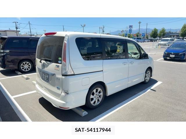 Nissan SERENA 2012-05 7252245-1
