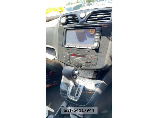 Nissan SERENA 2012-05 7252245-19