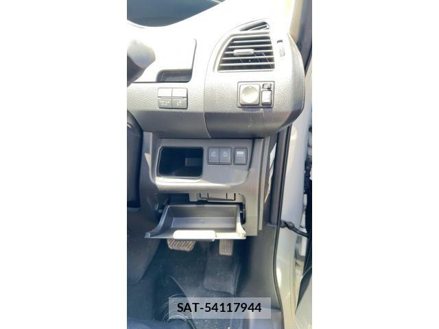 Nissan SERENA 2012-05 7252245-20