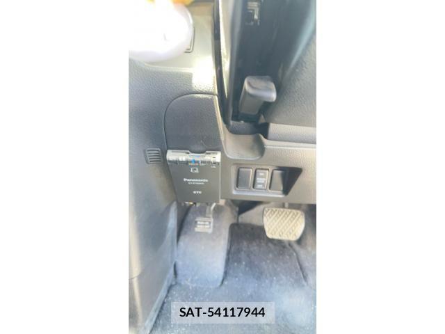 Nissan SERENA 2012-05 7252245-21