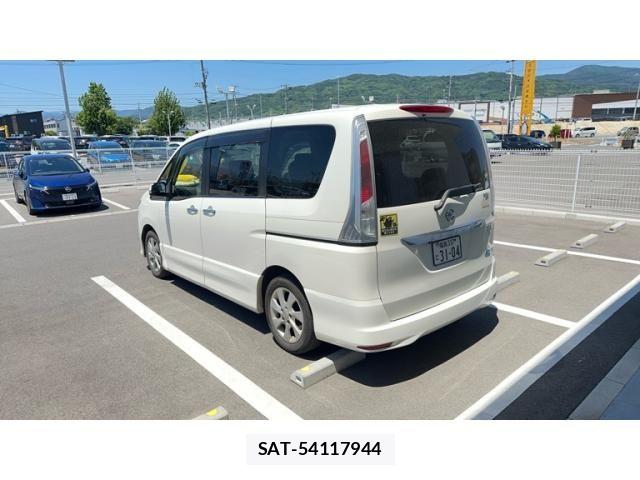 Nissan SERENA 2012-05 7252245-2