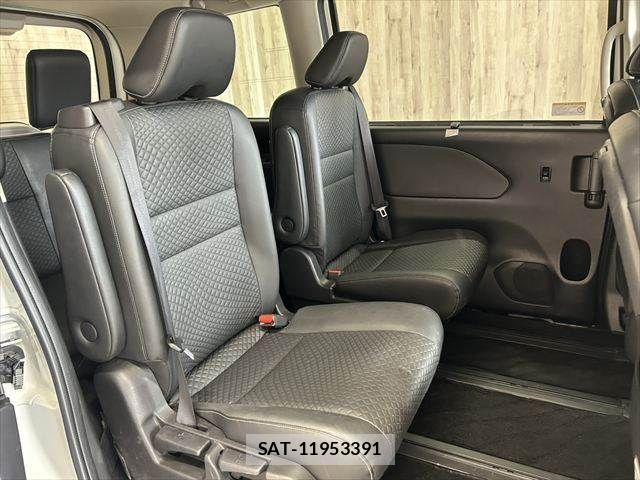 Nissan SERENA 2021-08 7252230-11