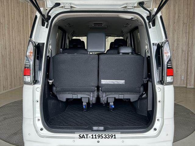 Nissan SERENA 2021-08 7252230-13