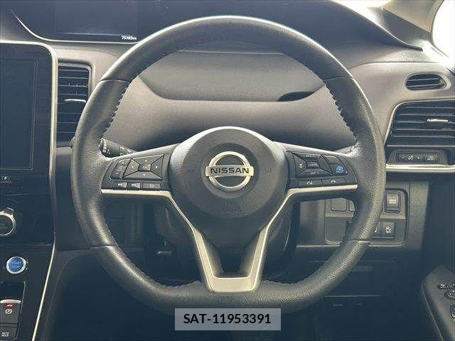 Nissan SERENA 2021-08 7252230-14