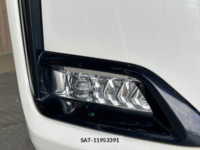 Nissan SERENA 2021-08 7252230-28