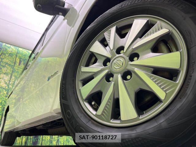 Nissan SERENA 2018-02 7252224-13