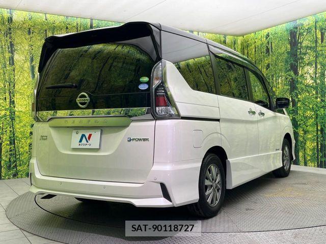 Nissan SERENA 2018-02 7252224-17
