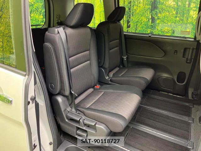 Nissan SERENA 2018-02 7252224-8