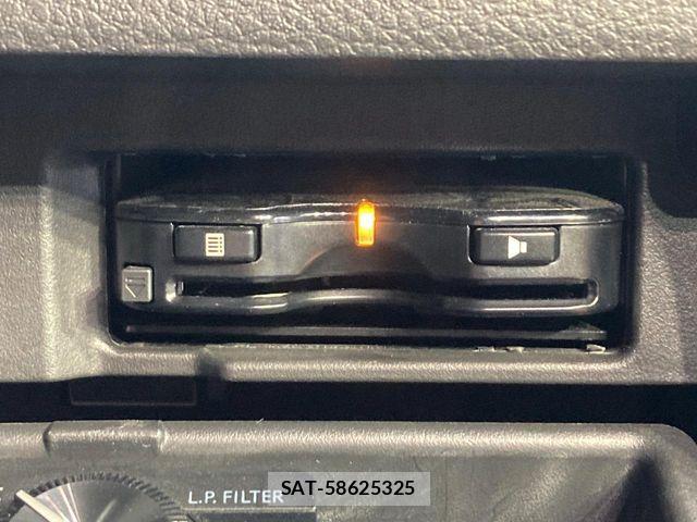 Nissan SERENA 2012-08 7252234-5