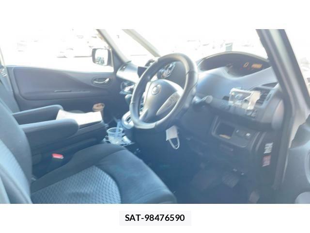 Nissan SERENA 2011-09 7252240-5