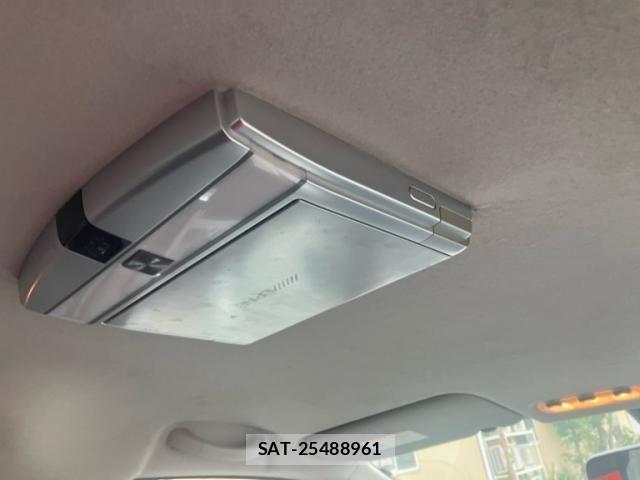 Nissan SERENA 2011-05 7252239-11