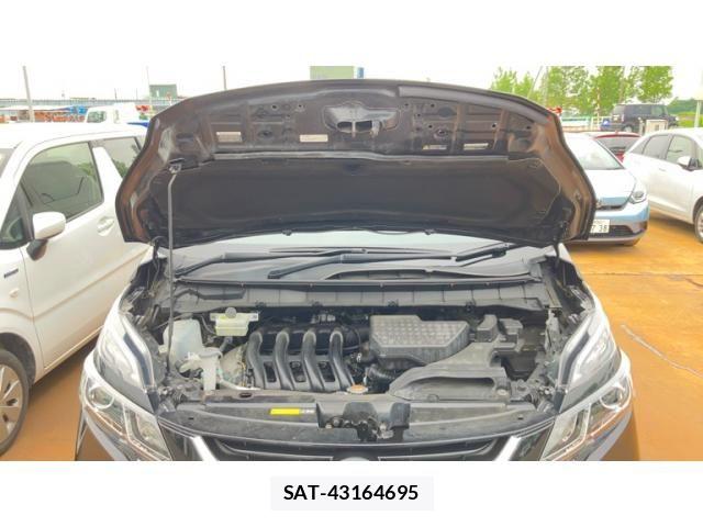 Nissan SERENA 2016-10 7250533-9
