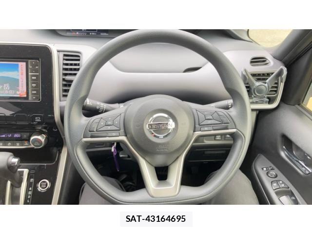 Nissan SERENA 2016-10 7250533-18