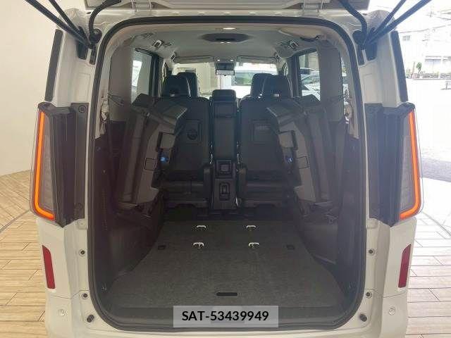 Nissan SERENA 2025-02 7252210-12