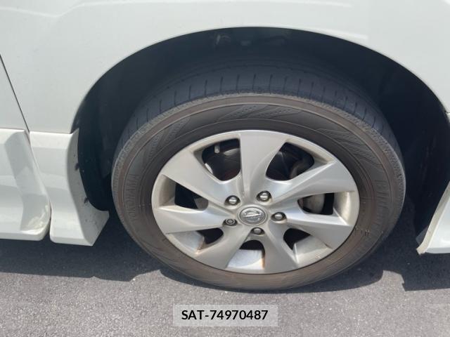 Nissan SERENA 2011-06 7252242-5
