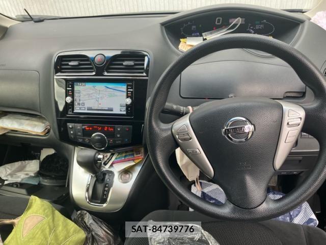 Nissan SERENA 2016-07 7252236-14