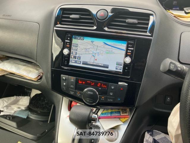 Nissan SERENA 2016-07 7252236-17