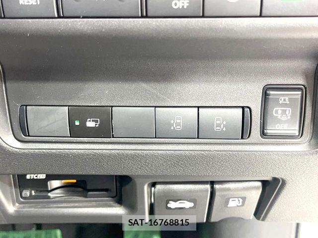 Nissan SERENA 2023-03 7252203-8