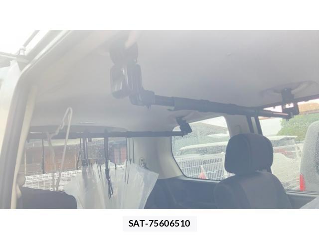 Nissan SERENA 2011-11 7252243-11