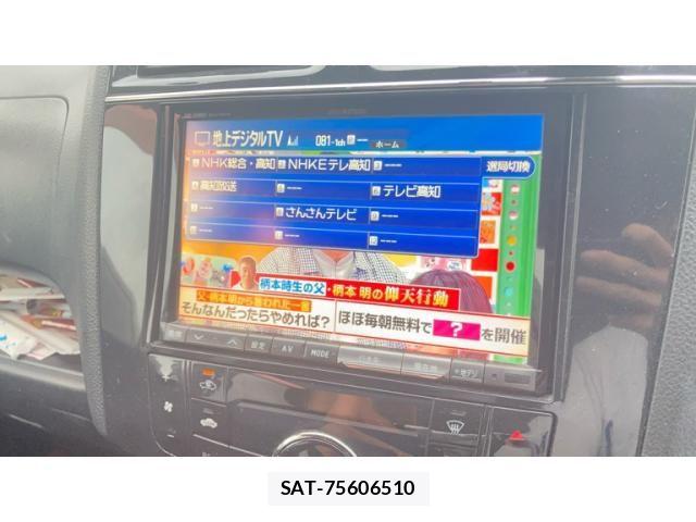 Nissan SERENA 2011-11 7252243-18