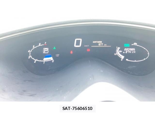 Nissan SERENA 2011-11 7252243-22