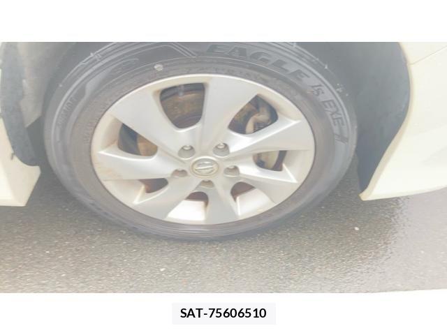Nissan SERENA 2011-11 7252243-7