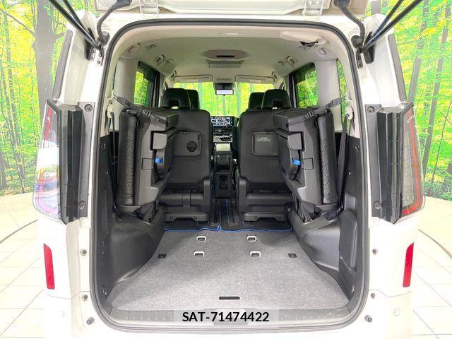 Nissan SERENA 2023-06 7252201-12