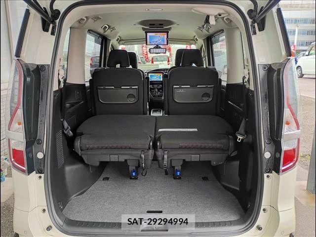 Nissan SERENA 2021-09 7252228-9