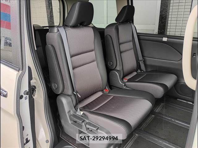 Nissan SERENA 2021-09 7252228-5
