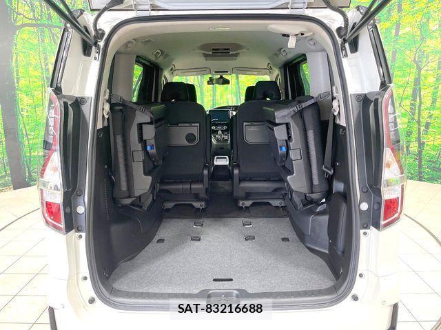 Nissan SERENA 2019-08 7252223-12