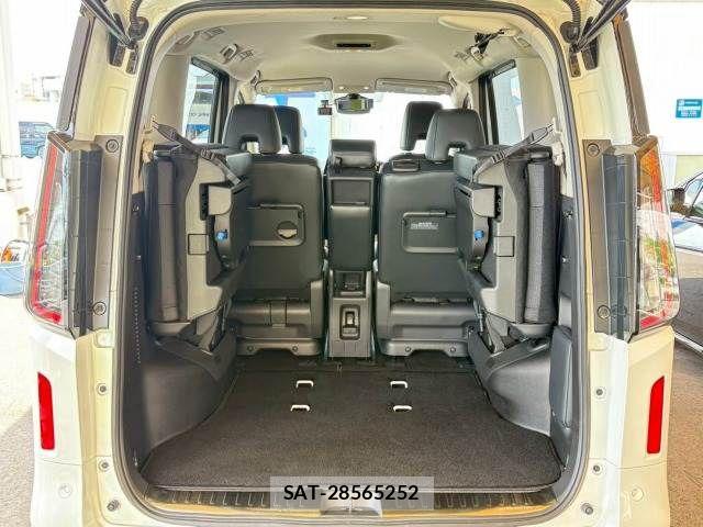 Nissan SERENA 2024-01 7252205-11