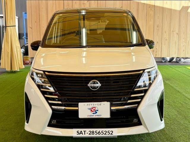Nissan SERENA 2024-01 7252205-12
