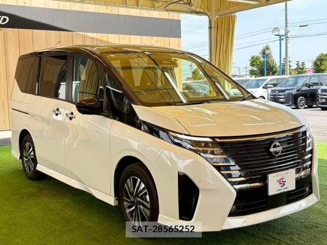 Nissan SERENA 2024-01 7252205-13