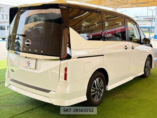 Nissan SERENA 2024-01 7252205-15