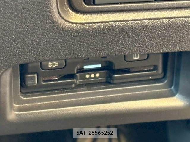 Nissan SERENA 2024-01 7252205-8