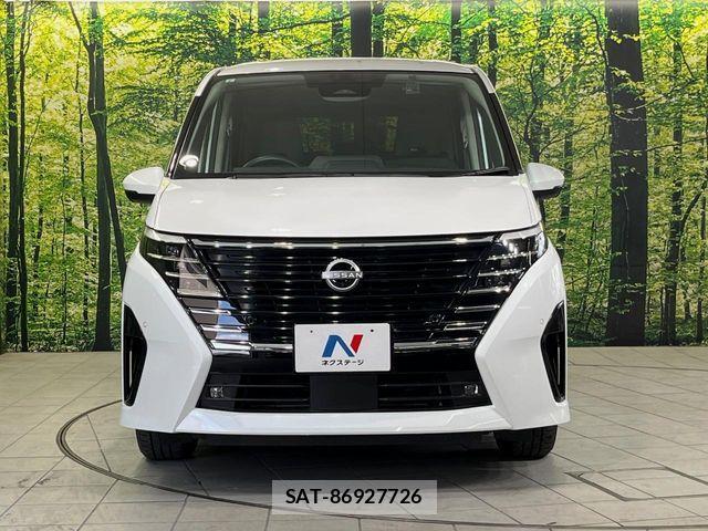 Nissan SERENA 2023-06 7252212-13