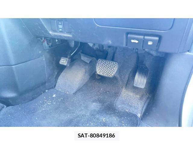Nissan SERENA 2011-12 7252238-14