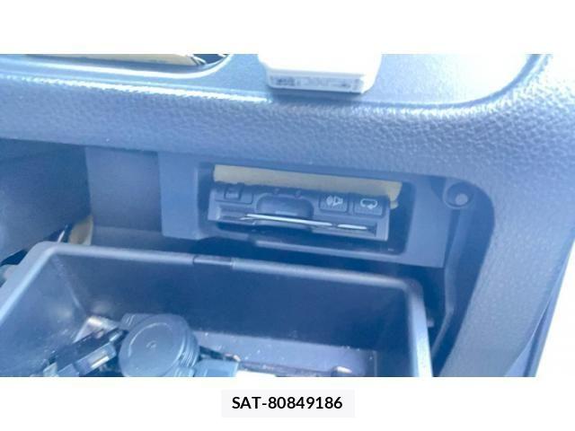 Nissan SERENA 2011-12 7252238-15