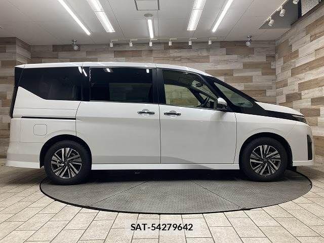 Nissan SERENA 2025-01 7252206-16