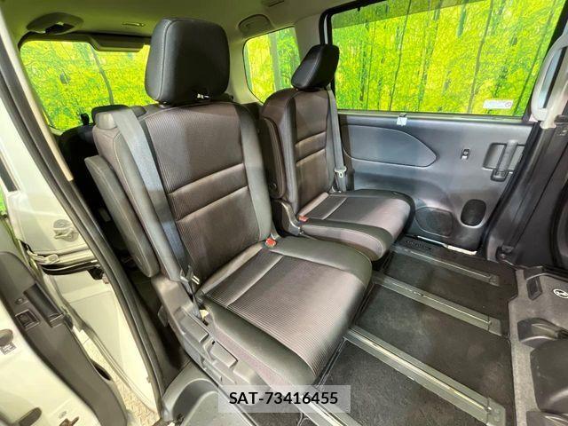 Nissan SERENA 2018-12 7252226-9