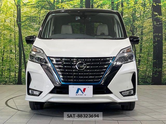 Nissan SERENA 2021-09 7252219-15