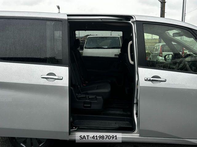 Nissan SERENA 2023-07 7272895-12