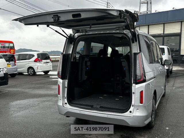 Nissan SERENA 2023-07 7272895-27