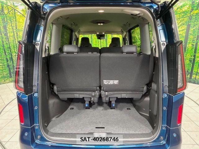 Nissan SERENA 2023-08 7272892-10