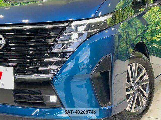 Nissan SERENA 2023-08 7272892-12