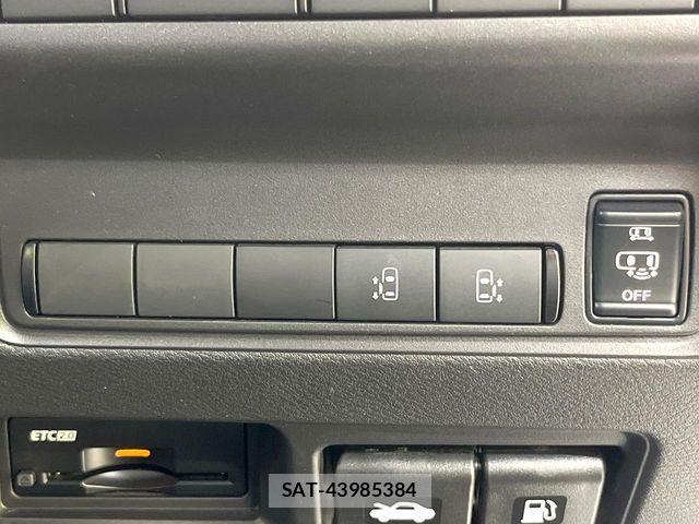 Nissan SERENA 2023-03 7272890-6