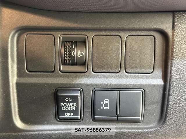 Nissan SERENA 2021-03 7272899-12