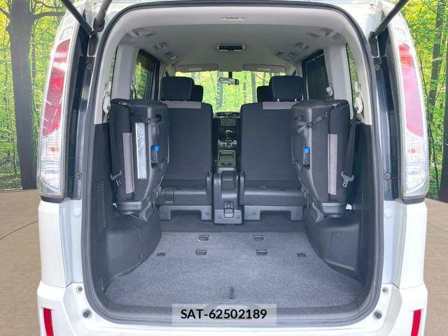 Nissan SERENA 2011-06 7272901-10