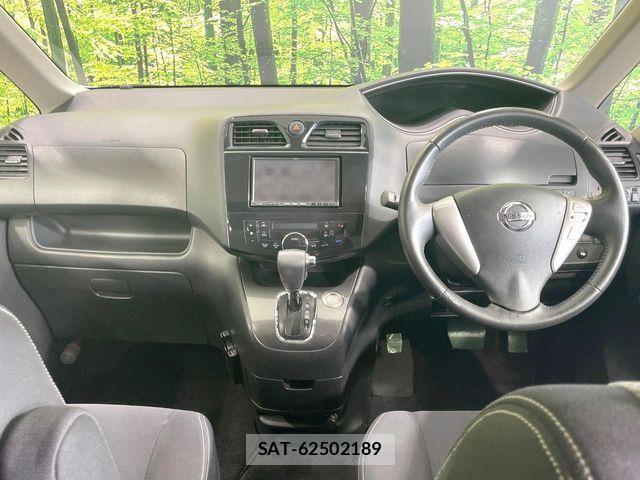 Nissan SERENA 2011-06 7272901-1